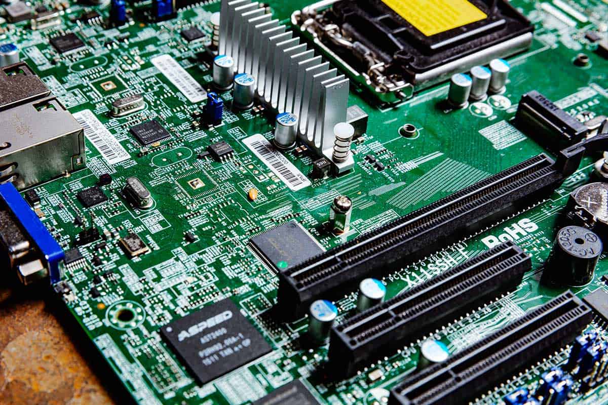 computer-chips-gecertificeerd-vernietigen-bij-brantjes