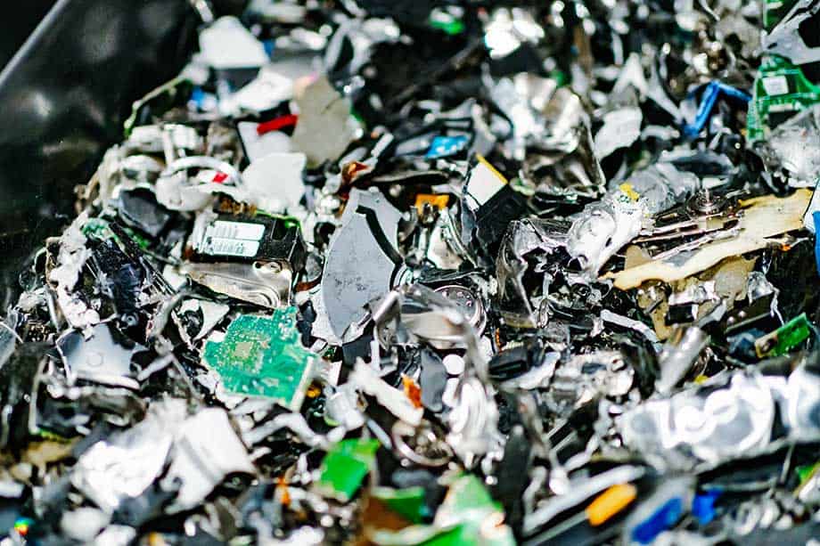geshredde-harde-schijven-voor-recycling