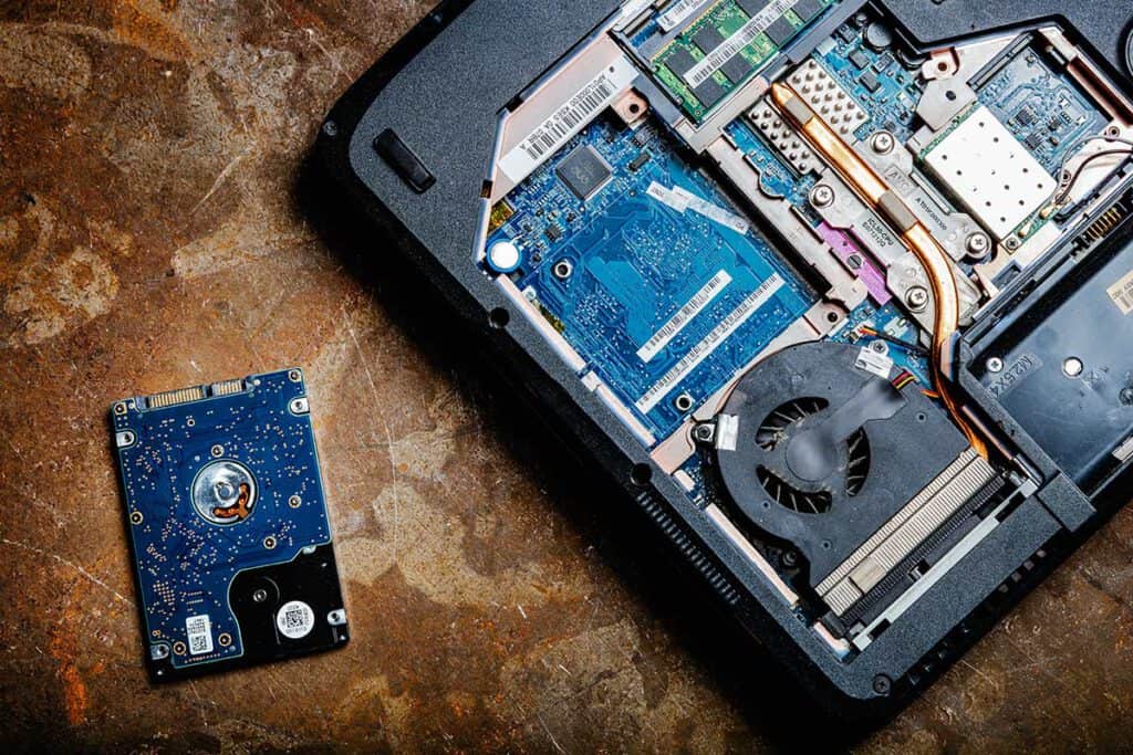 Oude laptop veilig weggooien of inleveren (voor geld?) | Brantjes