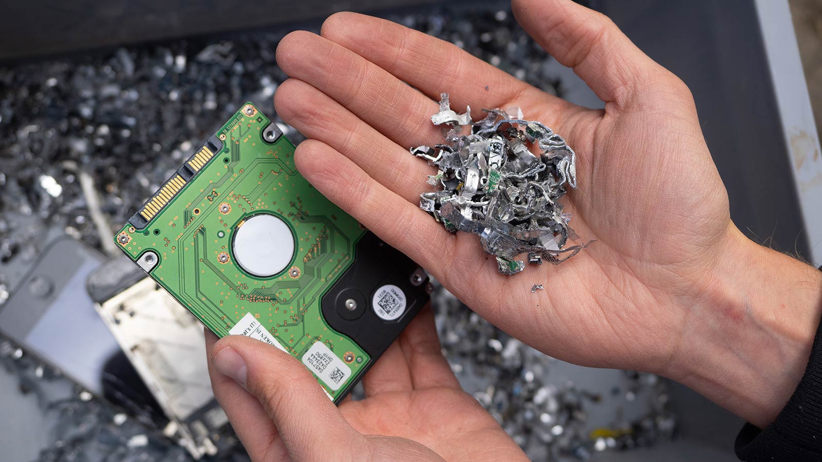 Hero image harde-schijf-vernietigen-ssd-header-2